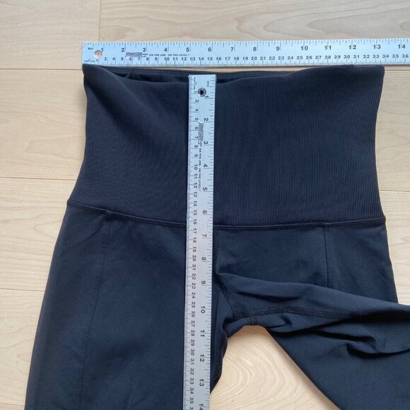 Karma Athletics Black Pedal Pusher Pants Legging Capris Belly Control Large - Picture 6 of 9